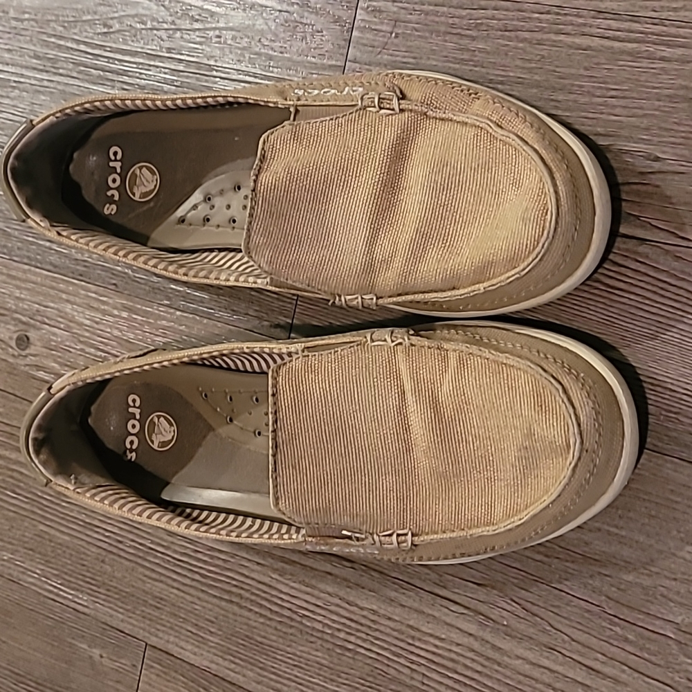 Canvas Crocs size 7 women
